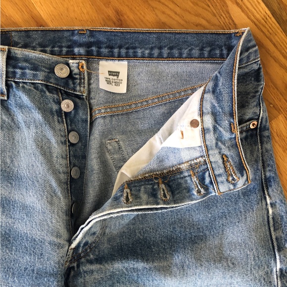 Vintage Levi 501 Jeans - Picture 8 of 11